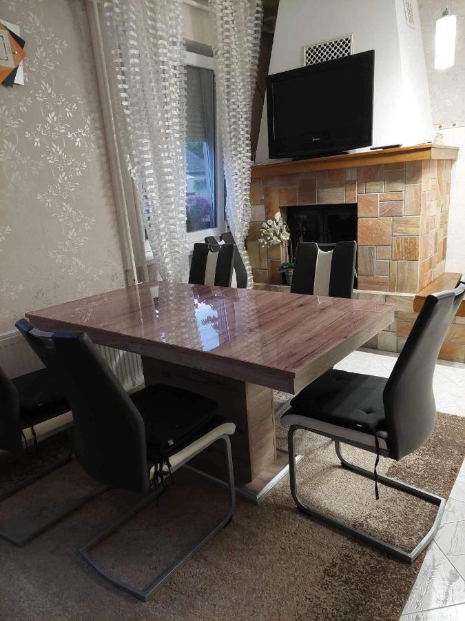 Almos Vendeghaz Apartment Hajduszoboszlo Exterior photo